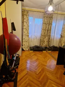 ARADULUI - ETAJ 3 - BLOC IZOLAT - 3 CAMERE - 2 BAI - 2 BALCOANE - CENTRALA PROPRIE - CLIMA - BOXA - foto 3