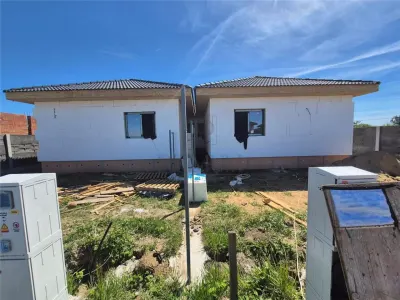 Duplex 4 camere - despartit prin CT - zona foarte buna - asfalt - posibilitate alegere finisaje - foto 15
