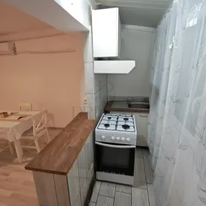 BUZIASULUI - 2 Camere transformat in 3 - Amenajat - Centrala proprie - foto 6