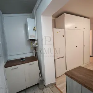 BUZIASULUI - 2 Camere transformat in 3 - Amenajat - Centrala proprie - foto 7