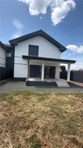 Duplex, finisaje premium - separat prin casa scarii - foto 6