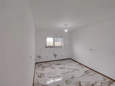 Duplex despartit - zona foarte buna - aproape de centura - toate utilitatile - foto 7