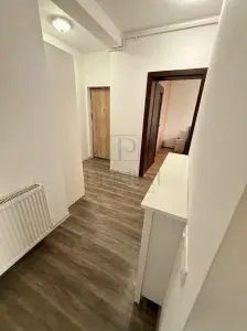 GIROC - 2 CAMERE - PARTER CU BALCON - MOBILAT SI UTILAT - ZONA BUNA - foto 6