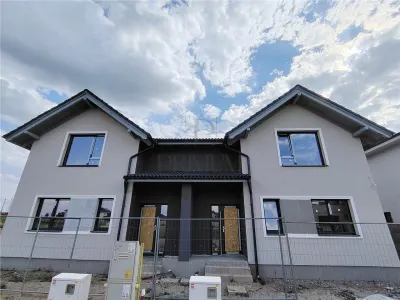 Duplex deosebit - asfalt in lucru - 3 bai - 2 dormitoare matrimoniale - foto 3