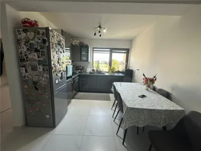 DUPLEX MOBILAT SI UTILAT - ASFALT IN LUCRU - foto 2