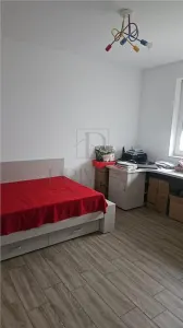 GIROC - 2 CAM - PARTER - PARCARE INCLUSA - ZONA EXCELENTA - foto 3