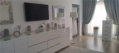 GIROC, CASA INDIVIDUALA DEOSEBITA P+1E+POD, 5 CAMERE, 2 BAI INCALZIRE IN PARDOSEALA - foto 17
