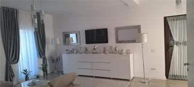 GIROC, CASA INDIVIDUALA DEOSEBITA P+1E+POD, 5 CAMERE, 2 BAI INCALZIRE IN PARDOSEALA - foto 18