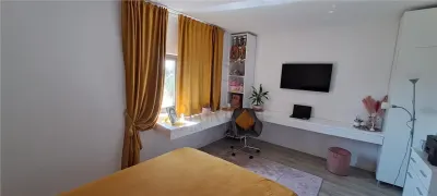 GIROC, CASA INDIVIDUALA DEOSEBITA P+1E+POD, 5 CAMERE, 2 BAI INCALZIRE IN PARDOSEALA - foto 5