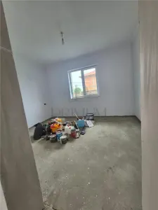 CASA INDIVIDUALA IN GHIRODA  3 CAMERE 90 MP UTILI 501 MP CURTE  UTILATA  BUCATARIE INCHISA  ZONA TOP - foto 15