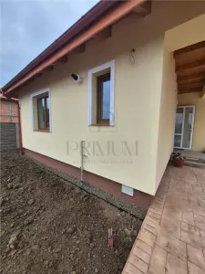 CASA INDIVIDUALA IN GHIRODA  3 CAMERE 90 MP UTILI 501 MP CURTE  UTILATA  BUCATARIE INCHISA  ZONA TOP - foto 10