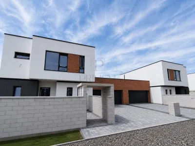 CASE INDIVIDUALE SEPARATE PRIN GARAJ - DESING MODERN - 540 MP TEREN - foto 1