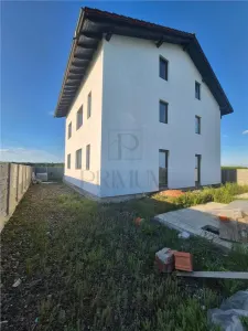 DUPLEX IMENS - MOSNITA VECHE -  VEDERE PADURE  611 MP TEREN - 160 MP UTILI - foto 2