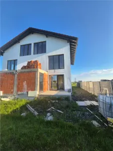DUPLEX IMENS - MOSNITA VECHE -  VEDERE PADURE  611 MP TEREN - 160 MP UTILI - foto 5
