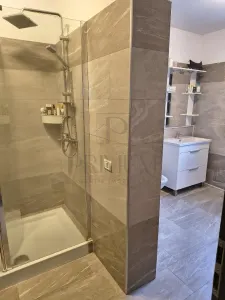 GIROC - 4 CAMERE - 2 BAI - DECOMANDAT - POD - PARCARE PRIVATA - 2 BALCOANE - foto 8