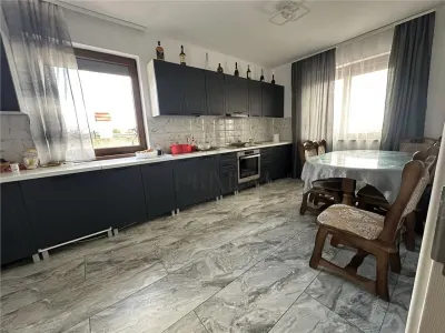 PLOPI - CASA INDIVIDUALA - PANOURI FOTOVOLTAICE - POMPA DE CALDURA - TEREN 430MP - Timisoara