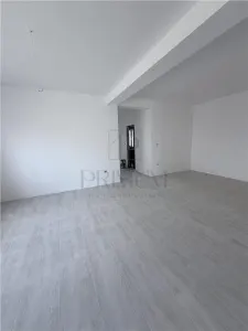Duplex pe plan - compartimentare practica - 3 bai - teren 375 mp - foto 6