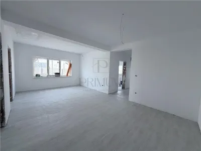 Duplex pe plan - compartimentare practica - 3 bai - teren 375 mp - foto 7