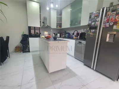 DAMBOVITA, CASA P+1E+M, 4 DORMITOARE, BIROU, LIVING, GARAJ, PANOURI SOLARE PROSUMATOR - Timisoara
