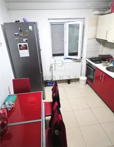 CIRCUMVALATIUNII - PARTER - 3 CAMERE - BALCON - CENTRALA PROPRIE - RULOURI - RENOVAT - foto 9