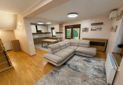 DUMBRAVITA - DUPLEX RENOVAT - IKEA - 4 CAMERE - 3 BAI - GARAJ - TERASA - PANOURI SOLARE - foto 3