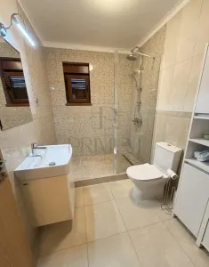 DUMBRAVITA - DUPLEX RENOVAT - IKEA - 4 CAMERE - 3 BAI - GARAJ - TERASA - PANOURI SOLARE - foto 9