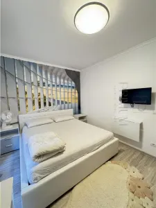 GIROC - 2 CAMERE - GARAJ 22MP - PARCARE SEPARATA - MOBILAT SI UTILAT - ZONA EXCELENTA - foto 6