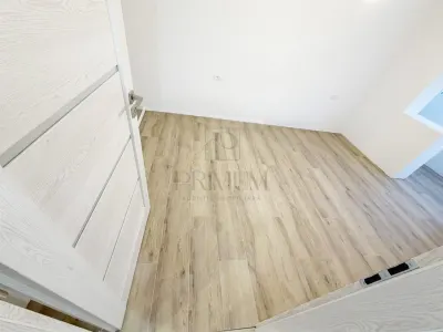 DAMBOVITA - 3 CAM - DECOM. - INCALZIRE IN PARDOSEALA - 2 BAI - ETAJ 1- RENOVAT - foto 3