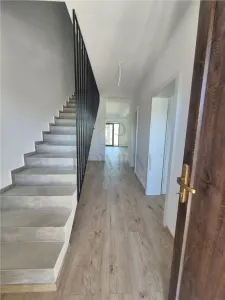 Duplex in zona excelenta - best deal - 116mp utili - toate utilitatile - foto 4