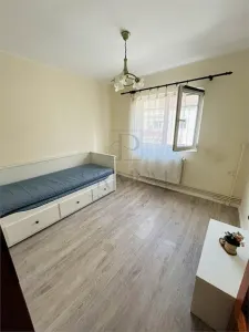 COMPLEX STUDENTESC | 3 CAM | 2 BAI | 2 BALCOANE | CENTRALA | ZONA DE INTERES - foto 3