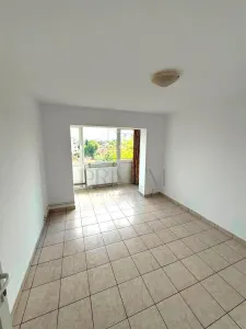 LIPOVEI - 3 CAMERE - 2 BAI - 2 BALCOANE - CENTRALA PROPRIE - DECOMANDAT - foto 6