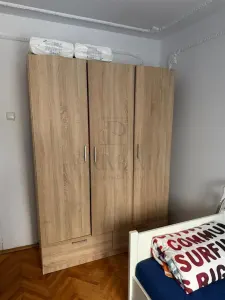 LIPOVEI - PARTER - BLOC IZOLAT - 3 CAMERE - 2 BAI - BALCON - CENTRALA PROPRIE - DECOMANDAT - foto 5