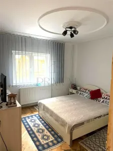 LIPOVEI - PARTER - BLOC IZOLAT - 3 CAMERE - 2 BAI - BALCON - CENTRALA PROPRIE - DECOMANDAT - foto 6