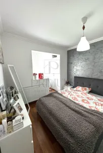 CETATII - ETAJ 1 - RENOVAT - 3 CAMERE - CENTRALA PROPRIE - CLIMA - BOXA - Timisoara
