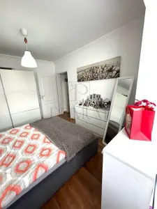 CETATII - ETAJ 1 - RENOVAT - 3 CAMERE - CENTRALA PROPRIE - CLIMA - BOXA - foto 4
