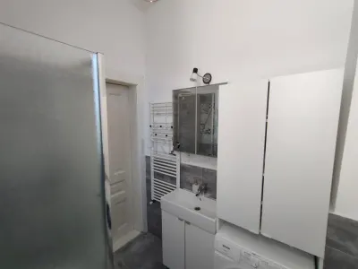IOSEFIN - 2 CAMERE SI 2 BAI - ETAJUL 1 - BOXA IN CF - RENOVAT - SPATIOS - foto 6