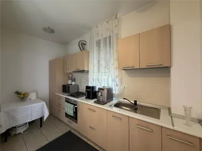 DUMBRAVITA KAUFLAND - 3 CAMERE SI 2 BAI - ETAJUL 1 - MOBILAT SI UTILAT - PARCARE INCLUSA - 2 BALCOANE - foto 2