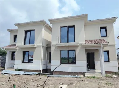 DUPLEX SEPARAT PRIN C.T - ZONA DE TOP - 5 CAMERE - Mosnita Noua