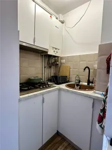 GHE. LAZAR | 4 CAM | DECOMANDAT | RENOVAT | 2 BAI | 2 BALCOANE | BOXA | LIFT | - foto 3