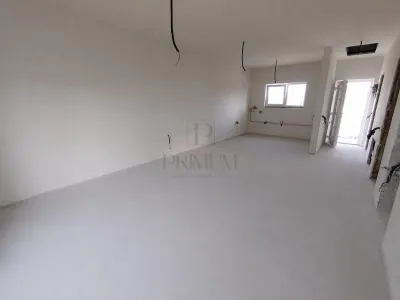 Duplex pe plan - asfalt - canalizare - personalizare interioara - foto 5