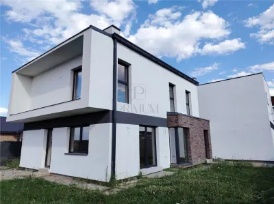 0 % COMISION -  1/2 DUPLEX SPATIOS SEPARAT PRIN CT - 5 CAMERE - foto 2