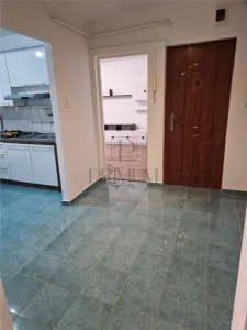 SOARELUI - 2 CAMERE - CENTRALA PROPRIE - DECOMANDAT - ACOPERIS - 2 BALCOANE - foto 4