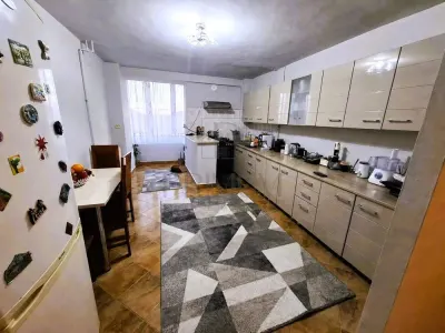 MIRCEA CEL BATRAN - 4 CAMERE - 2 BAI - ETAJ 3 - DECOMANDAT - SPATIOS - Timisoara