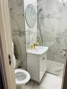 Gheorghe Lazar - 2 Camere - Etaj 1 cu LIFT - Centrala proprie - Complet renovat - foto 14