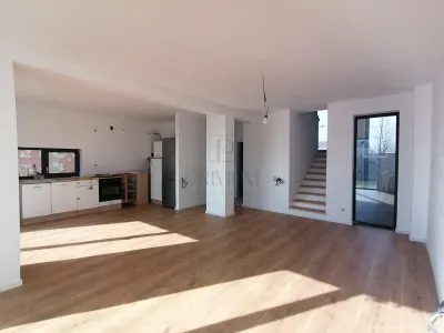 Duplex modern - design deosebit - zona foarte buna - 3 dormitoare - foto 7