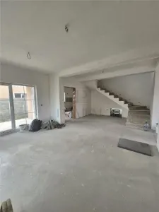 DUPLEX DESPARTIT PRIN GARAJ - ZONA EXCELENTA - FINISAJE LA ALEGERE - - foto 5