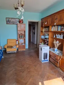 Cetatii - 2 Camere - Decomandat - Etaj intermediar cu LIFT - Centrala proprie - foto 4