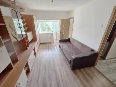 LIPOVEI - 1CAM - RENOVATA -  ZONA LINISTITA - foto 2