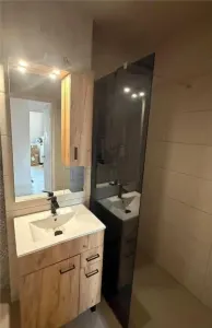 Olimpia - 2 Camere - Decomandat - Etaj intermediar cu LIFT - Centrala proprie - Renovat - foto 4
