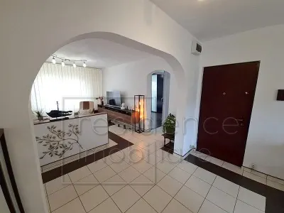 Apartament spatios 4 camere, Plopilor, zona Parcul Babes+Parcare - foto 11